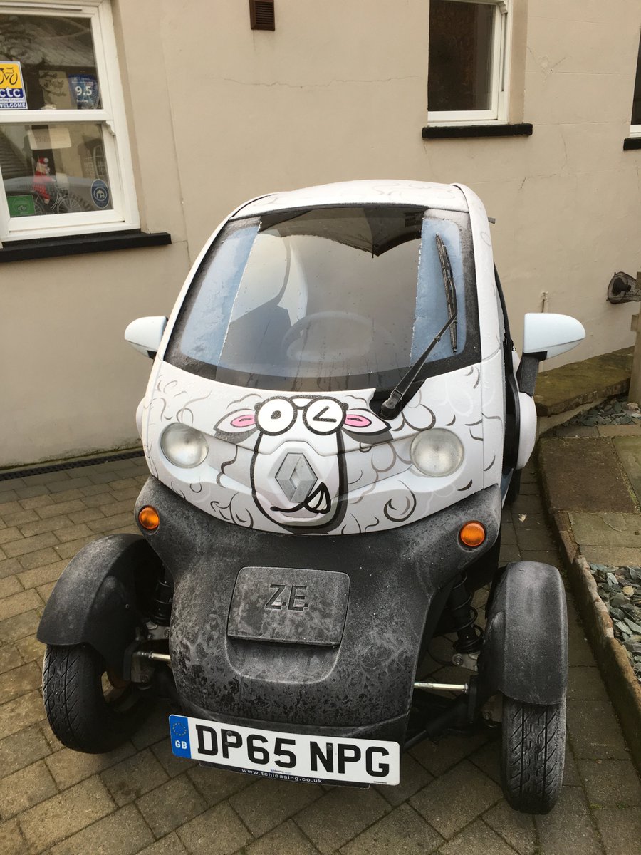 Wayfarershostel's tweet photo. With its electric windscreen defrosting the Twizy is easy, but don't forget to wrap up warm! Available to hire now #twizyflock https://t.co/a41qhatE1v