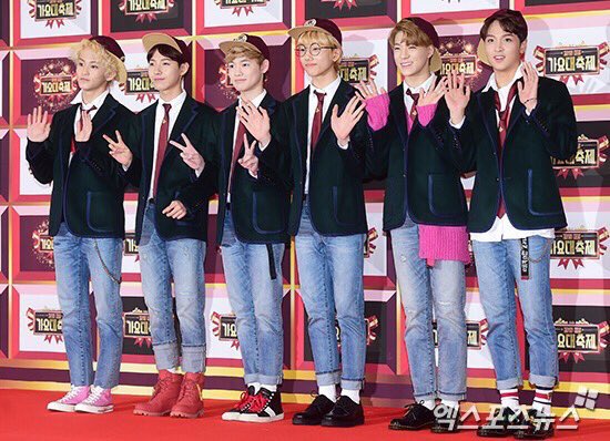 melonmark_th's tweet photo. [PRESS] 161229 #MARK AT #KBSGAYODAEJUN 2016
ชุดวันนี้ดีต่อใจมากเลยค่ะเด็กๆ 🙆🏻💞 https://t.co/Ou8nasN4zc