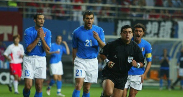 InzonaCesarini's tweet photo. Esattamente 15 anni fa andava in scena LO SCEMPIO. https://t.co/4kBGrJRlaL