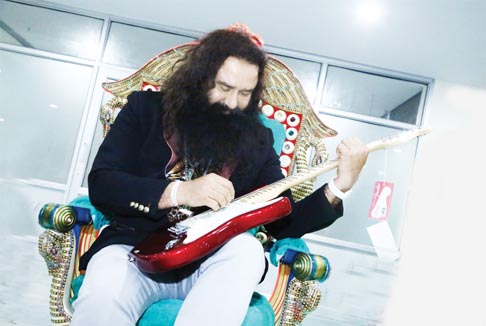 monu6511's tweet photo. @Gurmeetramrahim ji #MostVersatileArtist
#MostFashionablePerson
#MostStylishModel
#MostFamousPerson
#My2016Hero
Anyone doubt? https://t.co/Cig7nBUCb1