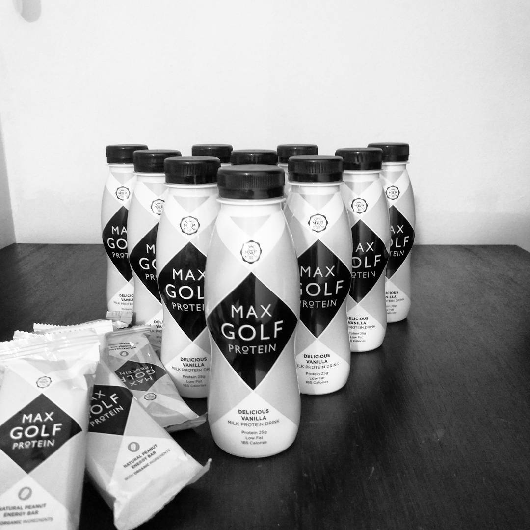patrick_actis's tweet photo. No excuses! 💥 thanx @maxgolfprotein
#team #golf #protein #power #natur #organic #energy #bar #drink #italy #workout #athlete #patrickactis https://t.co/yotnGd2sQz
