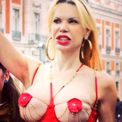 elrancius's tweet image. Qué la fuerza te acompañe...