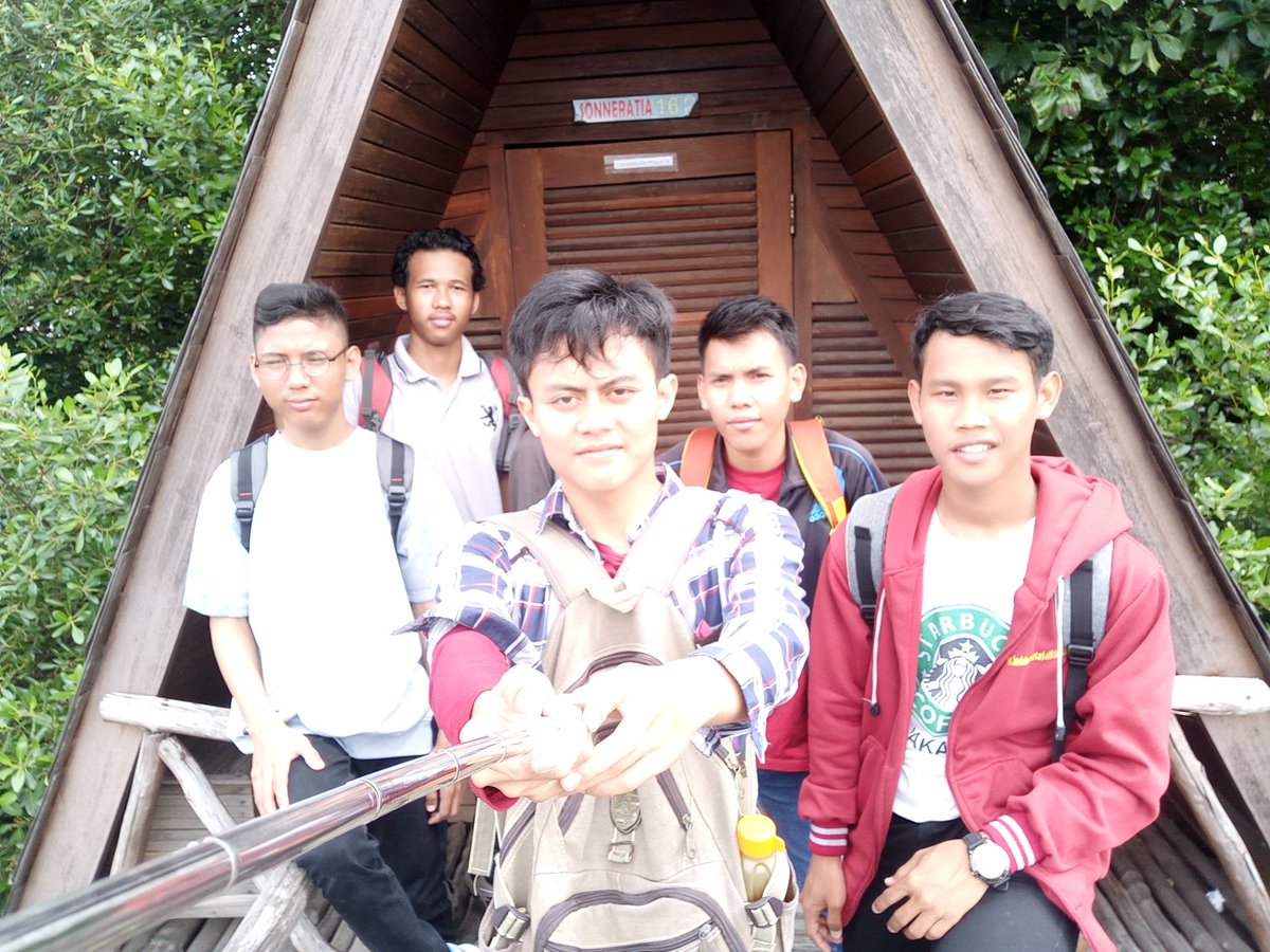 fatih_ineversal's tweet photo. Ineversal @novanwildan02 @razhauntunk13 wisata alam mangrove angke #ineversal https://t.co/l8lkGBSEG3