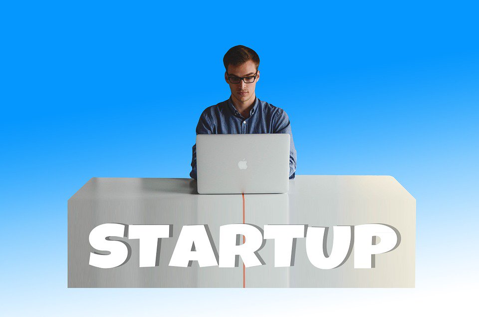 insurtechnews's tweet photo. #InsurTech startup means no burdensome legacy system. What are the advantages of a #startup in an insurer's world https://t.co/gxSiz5yc6j https://t.co/5uqG77Fb5y