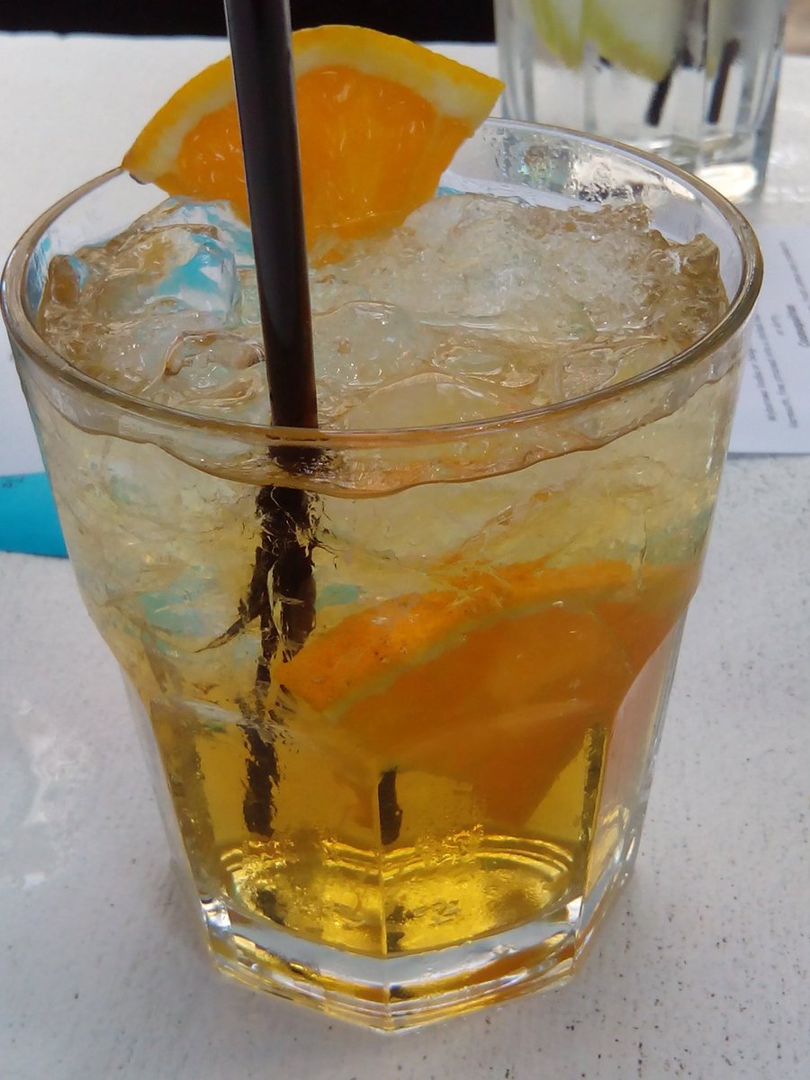 MegtheGood's tweet photo. It's apparently some sort of special day for someone... #MaiTai #Cocktail #CapetoCuba https://t.co/JqxU71jPU1