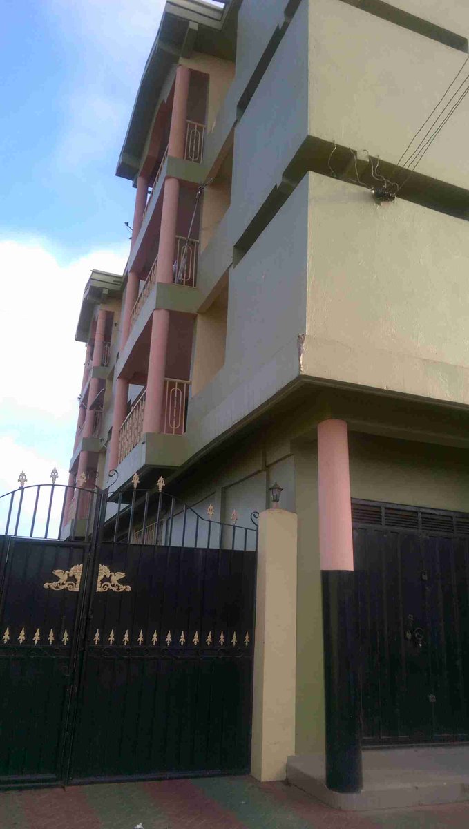 UnikaGhana's tweet photo. 2 bedroom flat for rent at Dansoman. Availability of water 24/7 and fitted kitchen cabinet
https://t.co/3mltGZrELd  
#ItStartswithaSearch https://t.co/JrodkcCDOC