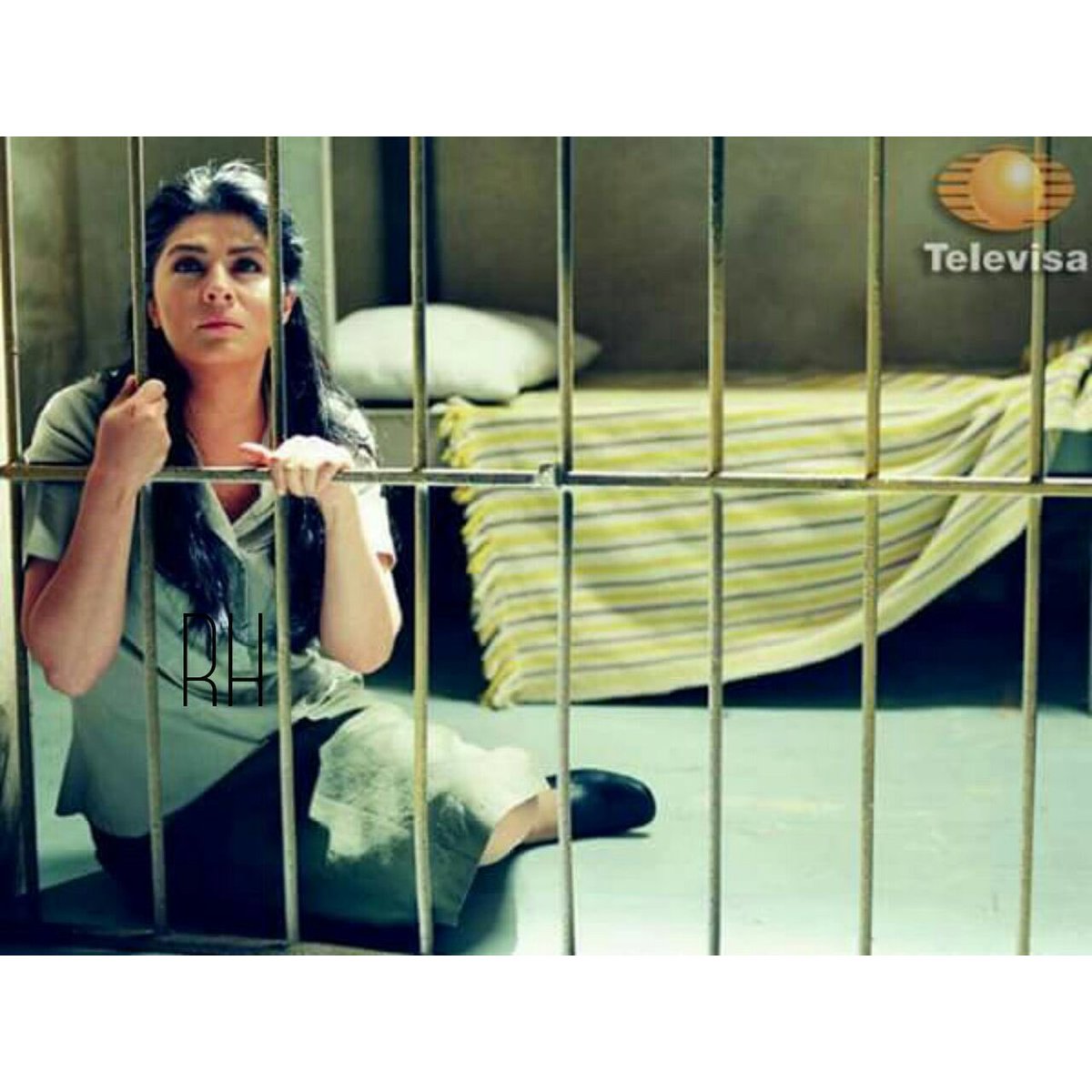 RuffoHonduras's tweet photo. Maria Fernández Acuña #TBT #LaMadrastra #VictoriaRuffo @victoriaruffo 👸🏻🙌🏻 https://t.co/IzNGS8sWo7