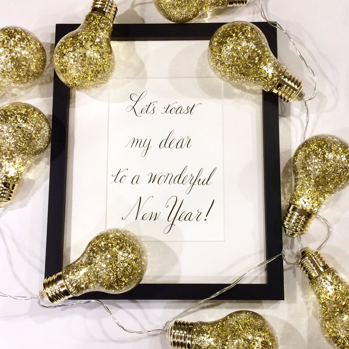 PostandScribe's tweet image. 2016 is refusing to leave nicely. Which 2016 highlights are you dwelling on? Looking forward to in 2017? #postandscribe #newyear #champagne