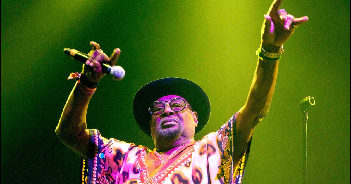 RollingStone's tweet image. George Clinton talks keeping funk relevant, his new Brainfeeder album and more rol.st/2iugte7