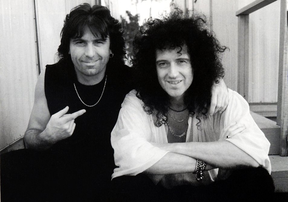 DrBrianMay tweet picture