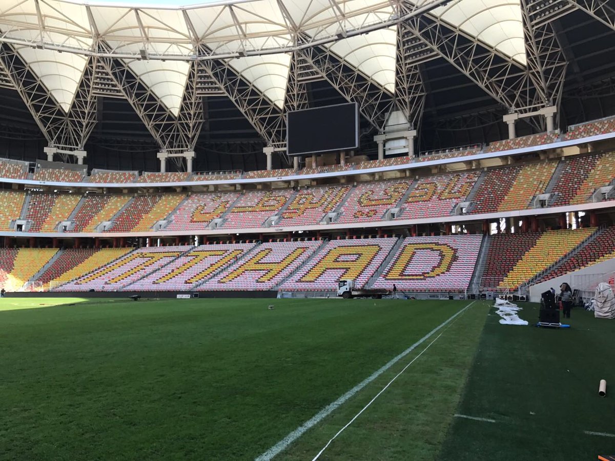 eng_uu's tweet photo. صورة متداولة من اكتمال تيفو #الاتحاد لكامل الملعب يوم غد في ملعب الجوهرة
للفخامة عنوان 
أصفر وأسود .. https://t.co/b9XjFfmPlZ