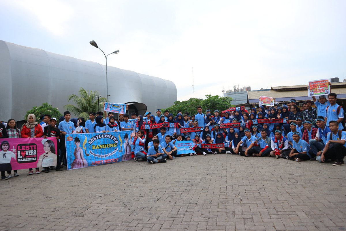 LestiLoversIndonesia kesayangan dede 😍😍😍😍
Terimakasi terimakasih dn terimakasih 😓😓😓
#GrandFinalDAA2WithLesti