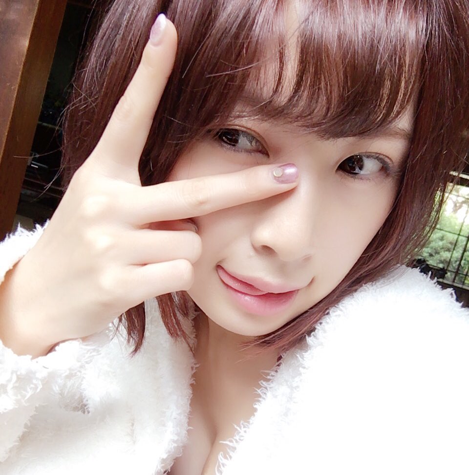 SKE1人増えたぁぁぁああああ！
ちゅりおめでとう！
そしてかおたんもおめでとーーー！