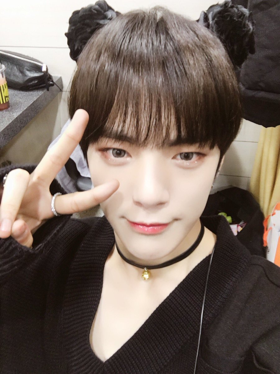 OfficialMONSTAX's tweet photo. [#민혁] 유돈노미 🙅어땠어요?
#뱃걸굿걸 #KBS가요대축제 https://t.co/wdLsjyAaFW