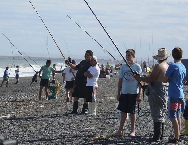ShimanoRadio's tweet photo. [Puerto Madryn] Llega la 41ª edición de las tradicionales < 20 horas de #Pesca > será el 14 de enero https://t.co/xiAZJYVZbs #agenda https://t.co/jdznrj75J7
