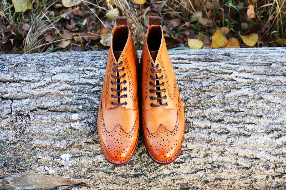 BritishShoes75's tweet photo. Grenson sélection exclusive chez British Shoes ! Voir le site https://t.co/KGNd0xp1b0 #boots #brogueboot #grenson #grensonshoes #mode #homme https://t.co/eP2ZqdgDaS