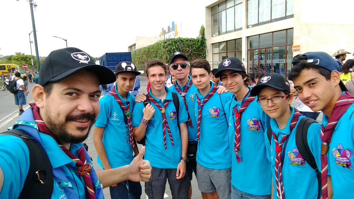 ScoutsVeJamCam's tweet photo. La Delegación de @scoutsvenezuela saliendo a Visitar #Guayaquil y sus alrededores en el 3er día de #JamCamEcuador #SoyScout #ScoutsIAR https://t.co/rmc2oGpbc1