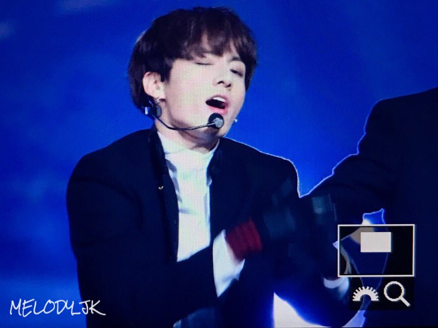 _MELODYJK's tweet photo. PREVIEW 16129 🗣KBS 가요대축제

🙈🙈💗💗💗

#방탄소년단 #防弾少年団 #전정국 #정국 #JUNGKOOK #BTS @BTS_twt https://t.co/tWSz0gcZHw