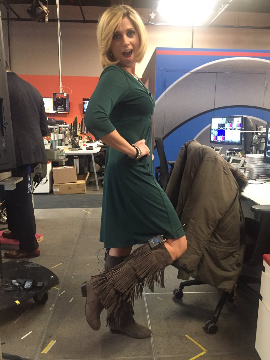 Jamie Yuccas On Twitter Fashion Meets Function Boot Becomes Microphone Holder Filling In Cbsnlive With Errolbarnett At 9 Am Est