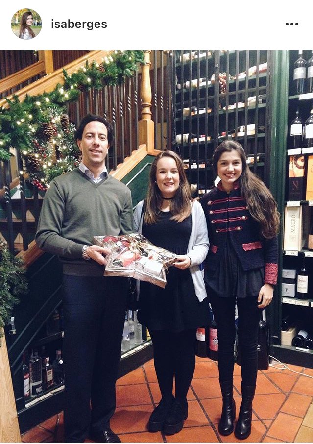 IsaBerges's tweet photo. Enhorabuena Pilar ❤ menuda cesta de @MontalGourmet has ganado!! https://t.co/BTBuyGITu8