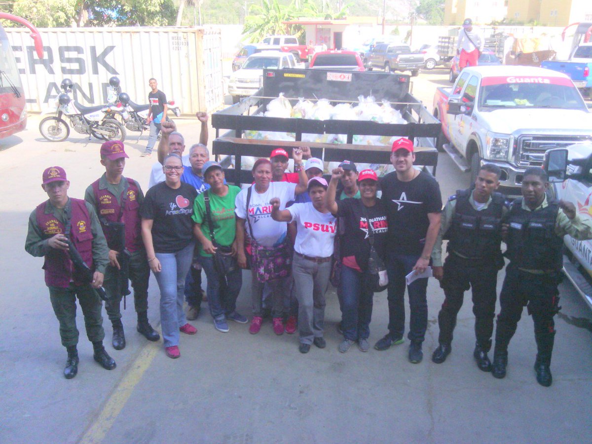 Edgar14Jh's tweet photo. #Guanta se despliega el segundo Equipo De Gobierno para la entrega del #PlanPa'Guanta @jhonnathanmarin @policiadeguanta @GNBoficial https://t.co/iSrsQr73kZ