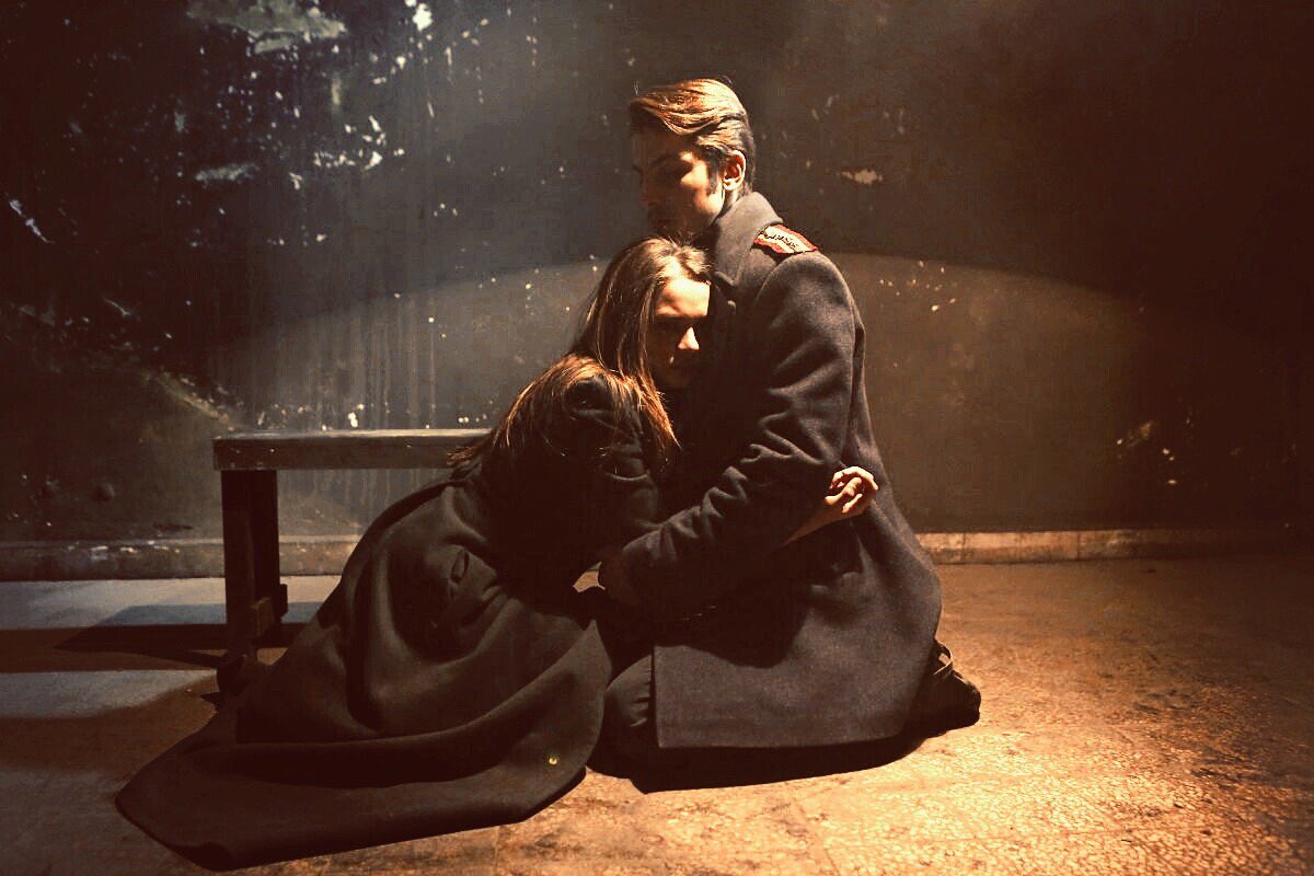 incitola's tweet photo. Çünkü onlar #HiLeon ❤️Dizinin en mükemmel sahnesi olucağına bahse girerim😍 @KanalD @vatanimsensin https://t.co/S0y92gk79J