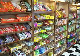 NookLisle's tweet photo. Come see the #candy wall and get all your old time favorites! #OldTimeCandy #NookLisle #nostalgia #CandyWall @KittyEspersen @StayInLisle https://t.co/drUDuU2KS6