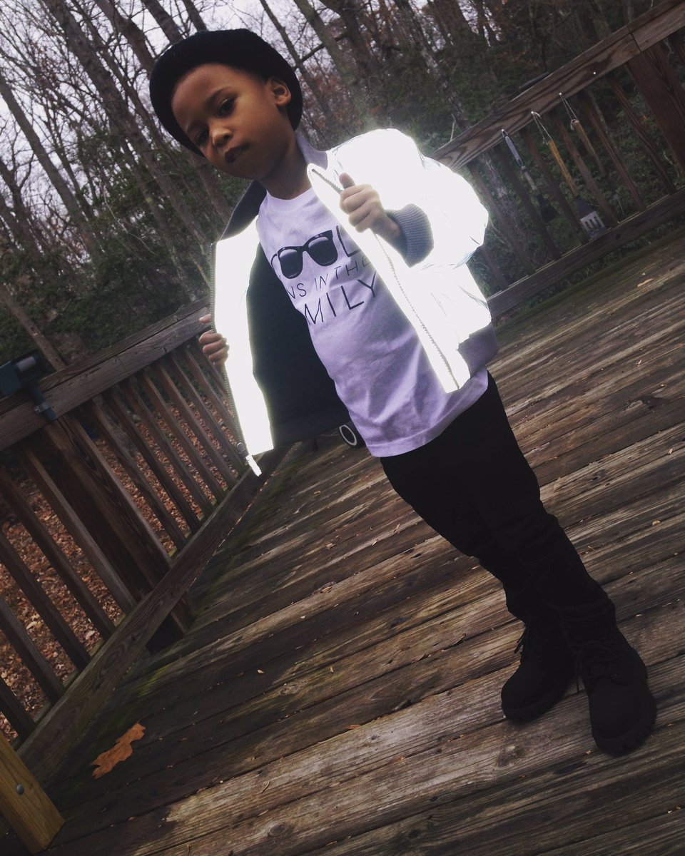 _WalkingLegend_'s tweet photo. Couldn't ask for a better son 💣 https://t.co/z21gufD6P6