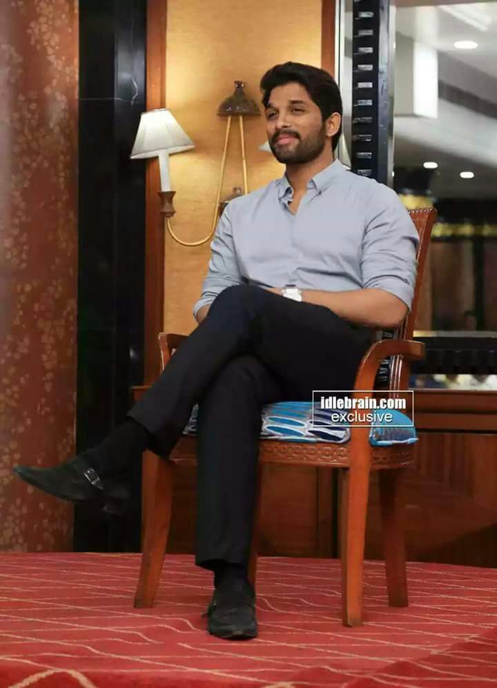arjun_mv's tweet photo. #DJUpdate - @harish2you picturizing important scenes on #RaoRamesh garu , First look of #Duvvadajagannadham soon :-) https://t.co/GgvXd2u9bc