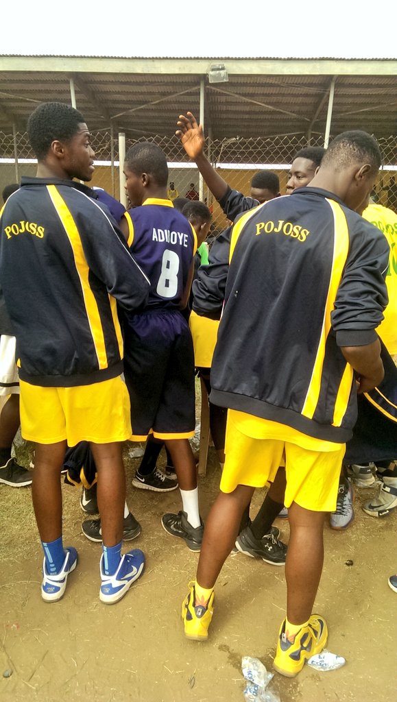 hyperactive_gh's tweet photo. Pre Match: Pope John vs St.John's in a battle of Johns.

@SpriteBall #spriteball10 https://t.co/smeE4cuEbW