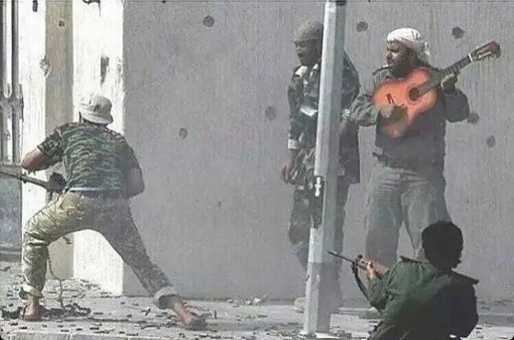 WorIdStarComedy's tweet photo. When you join a match and someone is blasting music through their mic https://t.co/Nz2JdT93IW