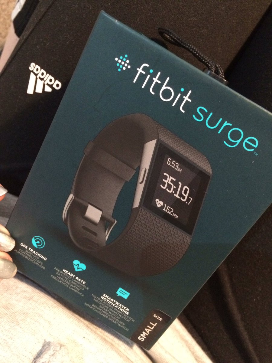 lisa_robbo's tweet photo. Cannot wait to get this set up! 🏃‍♀️🏃‍♀️🏃‍♀️🏃‍♀️🏃‍♀️🏃‍♀️🏃‍♀️🏃‍♀️🏃‍♀️🏃‍♀️#newfitbit #newrunninggoals #marathontraining https://t.co/kYFwjrvDuU