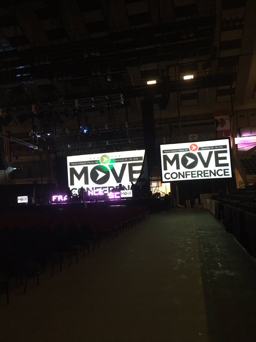 Michael_Ricks's tweet photo. It almost game time! Praying for #move2016 https://t.co/0w3jkGSZZH