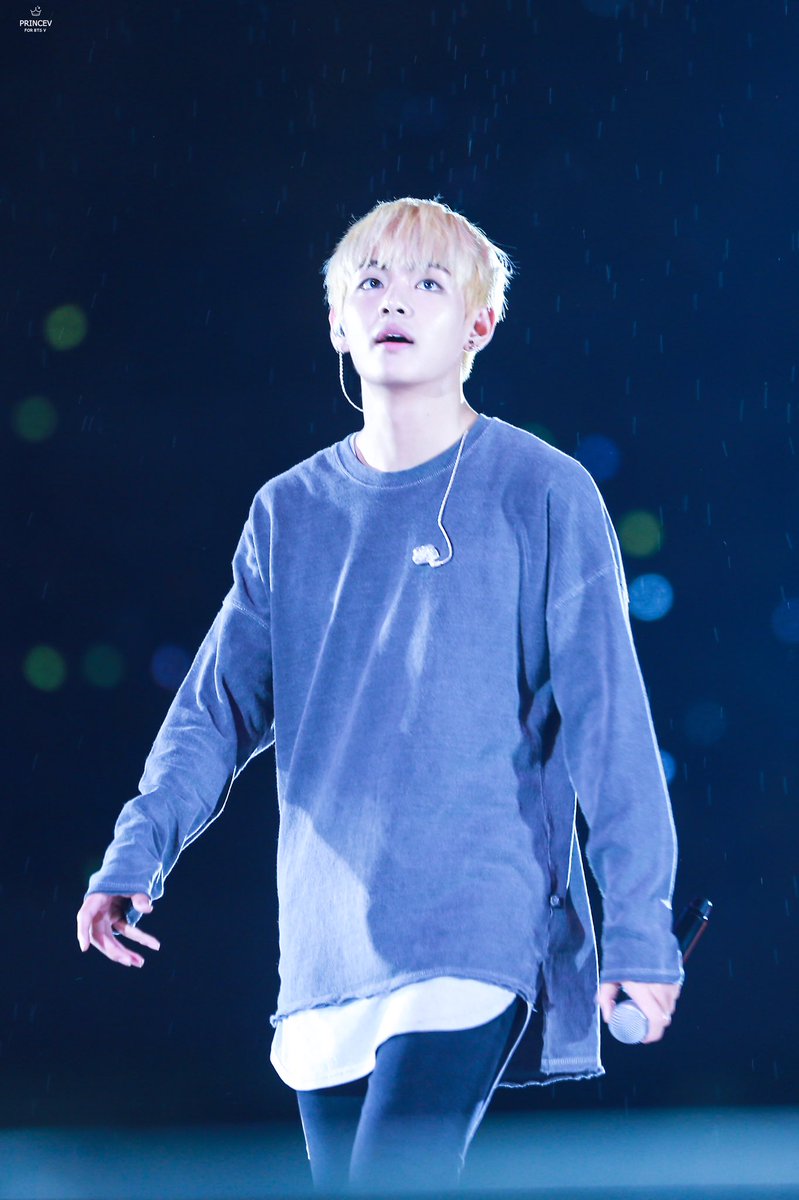 태어나 줘서 고마워.
우리 태형이 진짜 생일 축하해 🎂💖 
#방탄소년단 #태형  #HappyTaehyungDay 
#거창왕자_생일_마_솨