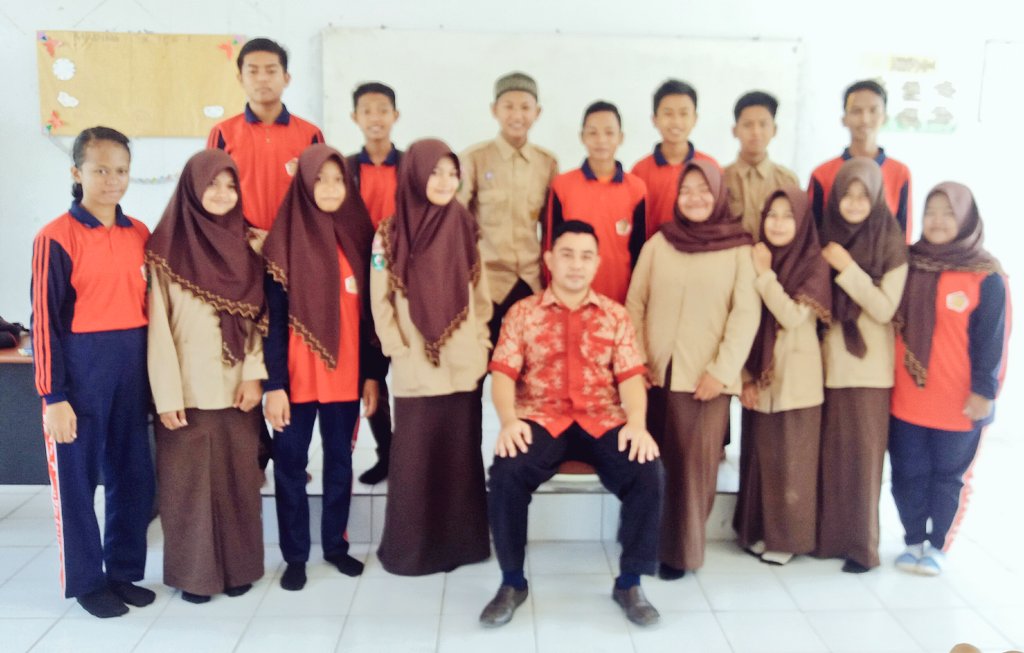 Alkadri27's tweet photo. #SMAN1BENGALON
#XIPS1
@Alkadri27 https://t.co/idhz2UOOh1