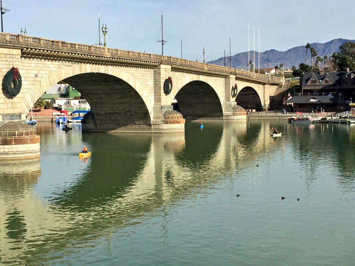 ReneeChollet's tweet photo. #LondonBridge #LakeHavasu https://t.co/7b2MDYIWVJ