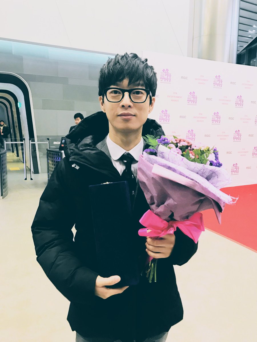guckkasten_V's tweet photo. 여러분 감사합니다!!! ㅠㅠ
마지막 남은 부산 기다려라!!! 내가 간다!!! https://t.co/TeXiqNXCN2