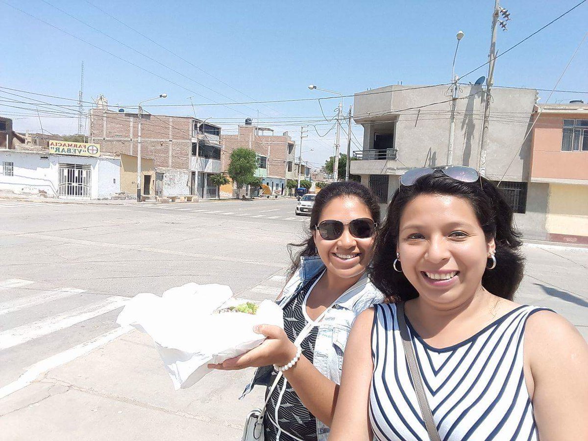 ofeyou's tweet photo. Felices!!! https://t.co/RDg1Qzc1Bn