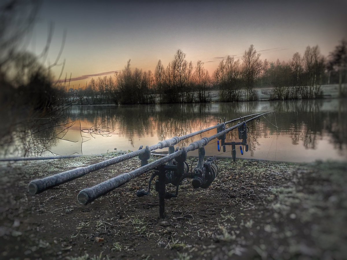 billyX21BAV's tweet photo. Brilliant couple of days away, 3 fish but nothing massive, but at lest it's a fish in December! #ilovewintercarping #carp #winter #urbanbait https://t.co/mDJdVyHA9o