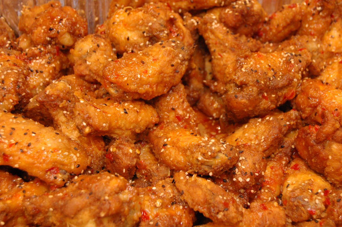 The 18th Annual “Chicago’s Best WingFest” Announces Tickets On Sale cfm.nom.co/2hSsrRb