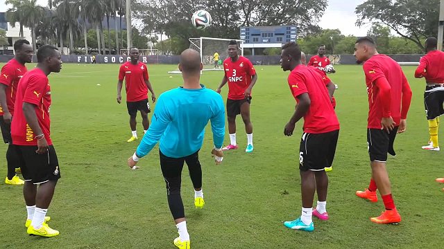 GhanaliveTwitt's tweet photo. #Ghana #BlackStars trained at #Aquinas #park #AFCON2017 #Ghana #SpriteBall10 #KingsOfZion
https://t.co/u2hIHOejWS https://t.co/OuuDJmcmHh