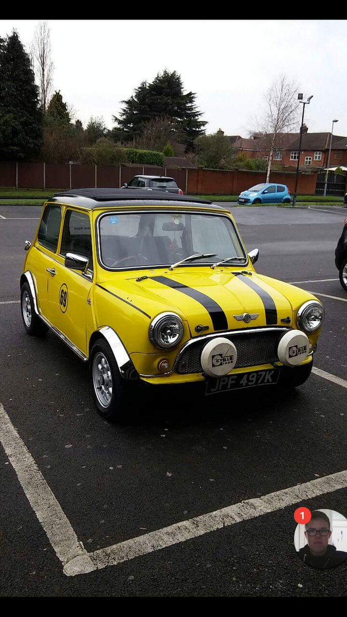 SolihullMini's tweet image. STOLEN MINI
If anybody see this mini plz call the police or contact me on Facebook. Reg:JPF497K
Taken yesterday from Castle Brom Birmingham
