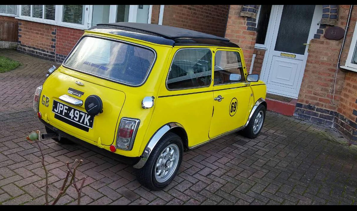 SolihullMini's tweet image. STOLEN MINI
If anybody see this mini plz call the police or contact me on Facebook. Reg:JPF497K
Taken yesterday from Castle Brom Birmingham