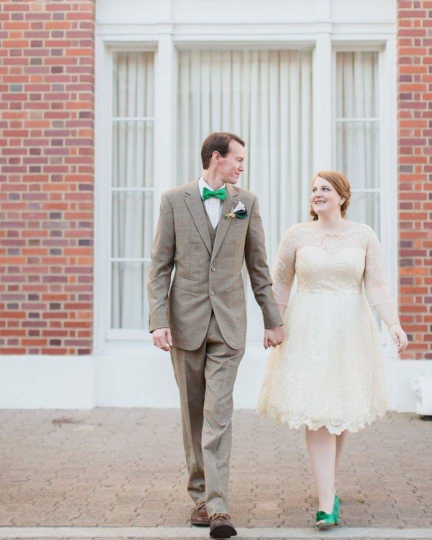 missfeatherrr's tweet photo. how has it been a whole year since #thekuhlestwedding?? thankful for the love of my life, during the best &amp; hardest year of my life. https://t.co/m6QNfF51Fr