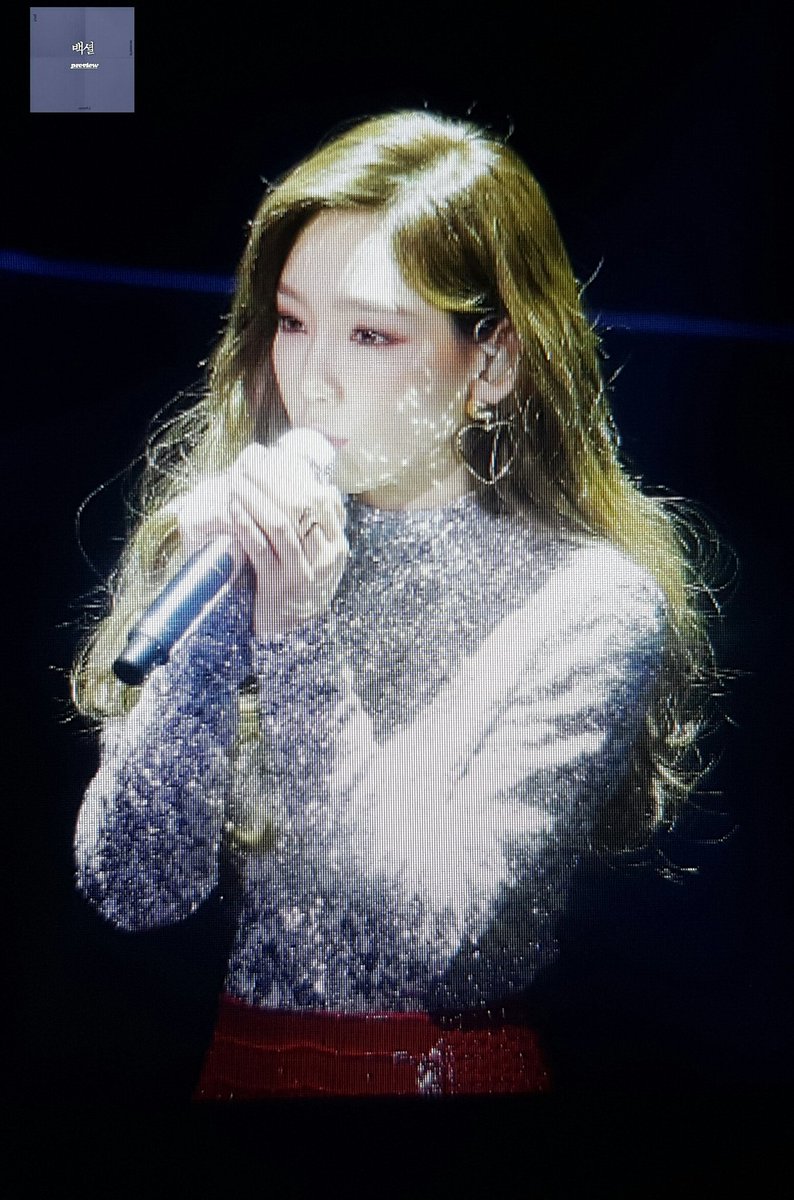 [PIC][29-12-2016]TaeYeon tham dự và biểu diễn tại Đại nhạc hội - " 2016 KBS 가요대축제/Gayo Daechukje" vào hôm nay C03D-kSUAAA8zy1