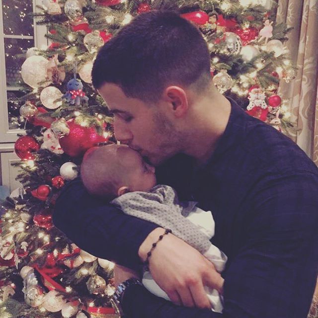 sadjonatic's tweet photo. a maior familia que voce respeita https://t.co/ZQYplld2nI