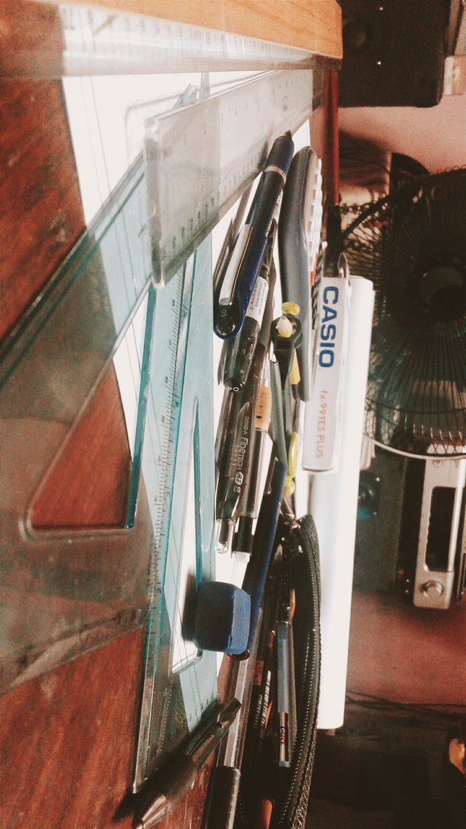 unknownJel's tweet image. Bes, bakasyon pa. 😴😪🔫#EngineeringProblem