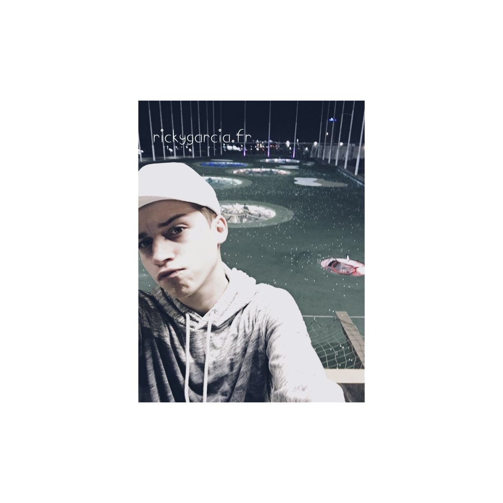 rickygarciafr's tweet image. @RealRickyGarcia , I love you so much I'm a big fan of you, thank you very much, I can't wait to meet you.. ❤👫