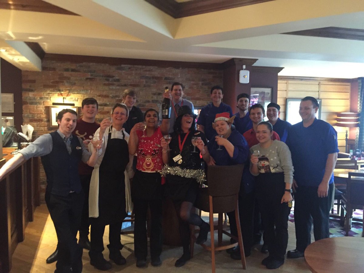 #ThrowbackThursday Our #Christmas Day team enjoying some Festive Spirit on their PSB! 🎄🎅🏻<a href="/ianvance83/">ian vance</a> <a href="/WeAreSUGM/">WeAreSUGM</a> #OneWinningTeam #Bexleyheath