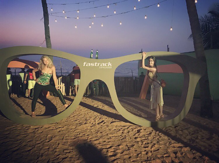 GODyamIT's tweet photo. Beery happy π» #WonderWallGoa #GoanChill https://t.co/yL8SkgUMaJ